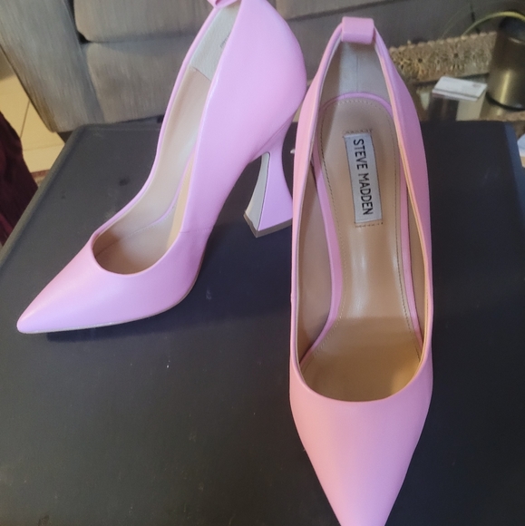Steve Madden Pink Shoes - Picture 3 of 9